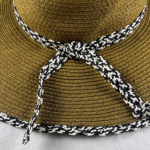 Elegant Brown Wide-Brim Hat with Black and White Trim - Picture 2 of 8